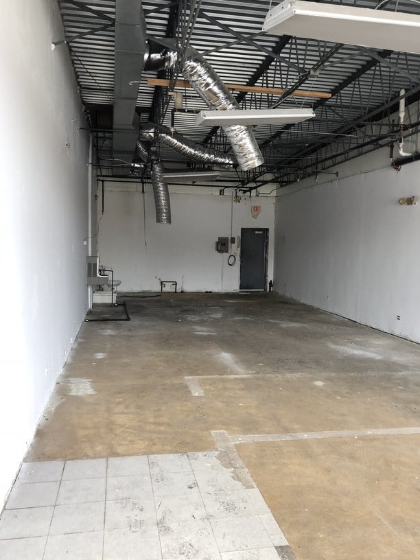 Cbre National 820 860 Wheeling Rd Wheeling Il