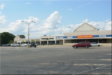 3801 3815 Ross Clark Cir Dothan Al 36303 Property For Lease On Primary Photo