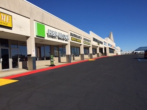 3801 3815 Ross Clark Cir Dothan Al 36303 Property For Lease On Building Photo