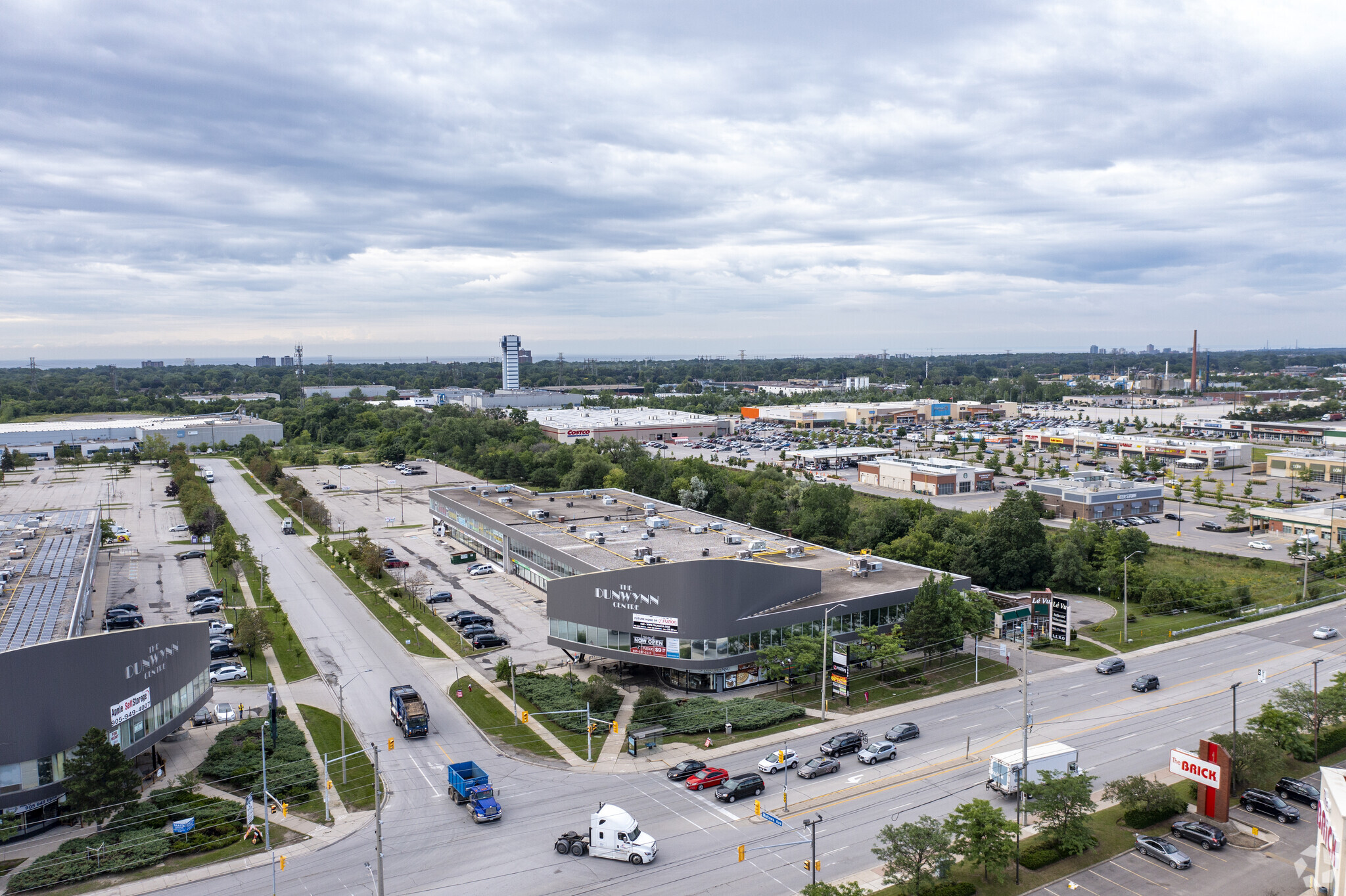 Dundas St E Mississauga On L X L The Dunwynn Centre Loopnet