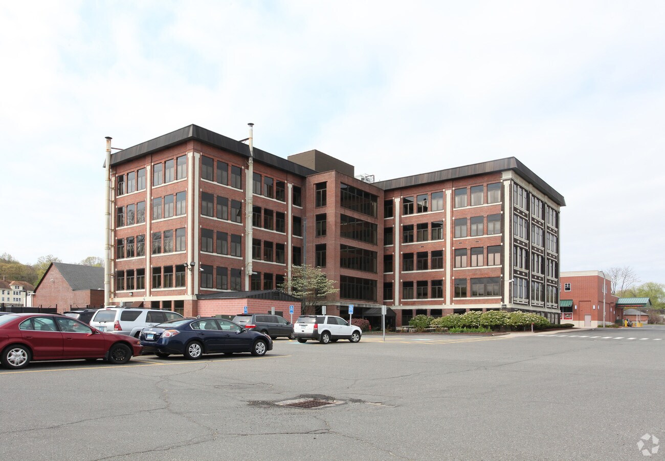 10 Main St Bristol Ct 06010 Property For Lease On Loopnet Building Photo 2
