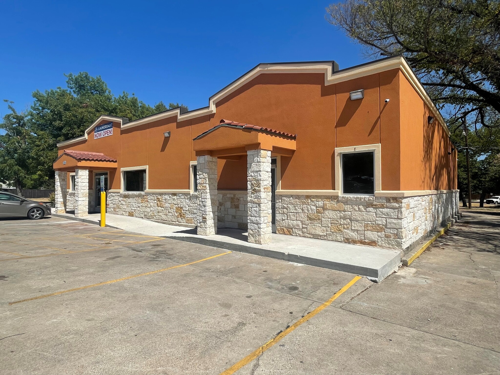 2206 W Waco Dr Waco TX 76701 Retail For Lease LoopNet