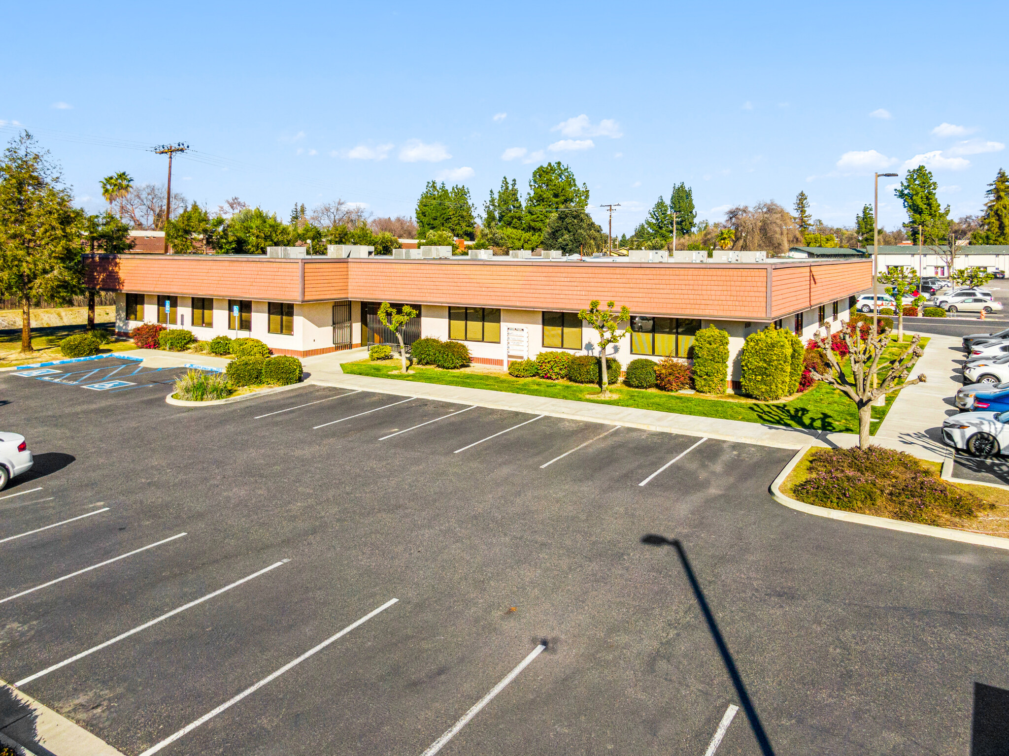 W Mineral King Ave Visalia Ca Office For Lease Loopnet