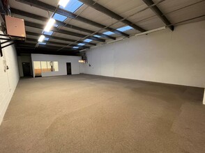 Whitley Rd, Newcastle Upon Tyne for lease Interior Photo- Image 1 of 3