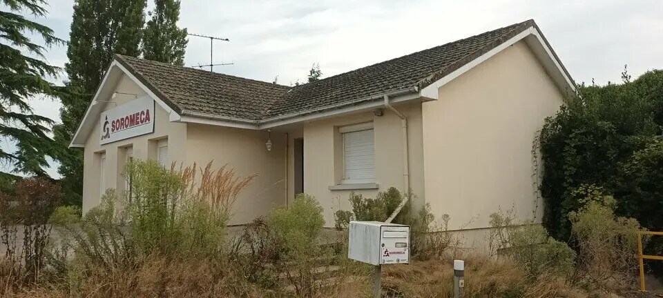 Office in Saint-Romain-de-Colbosc for lease Building Photo- Image 1 of 2