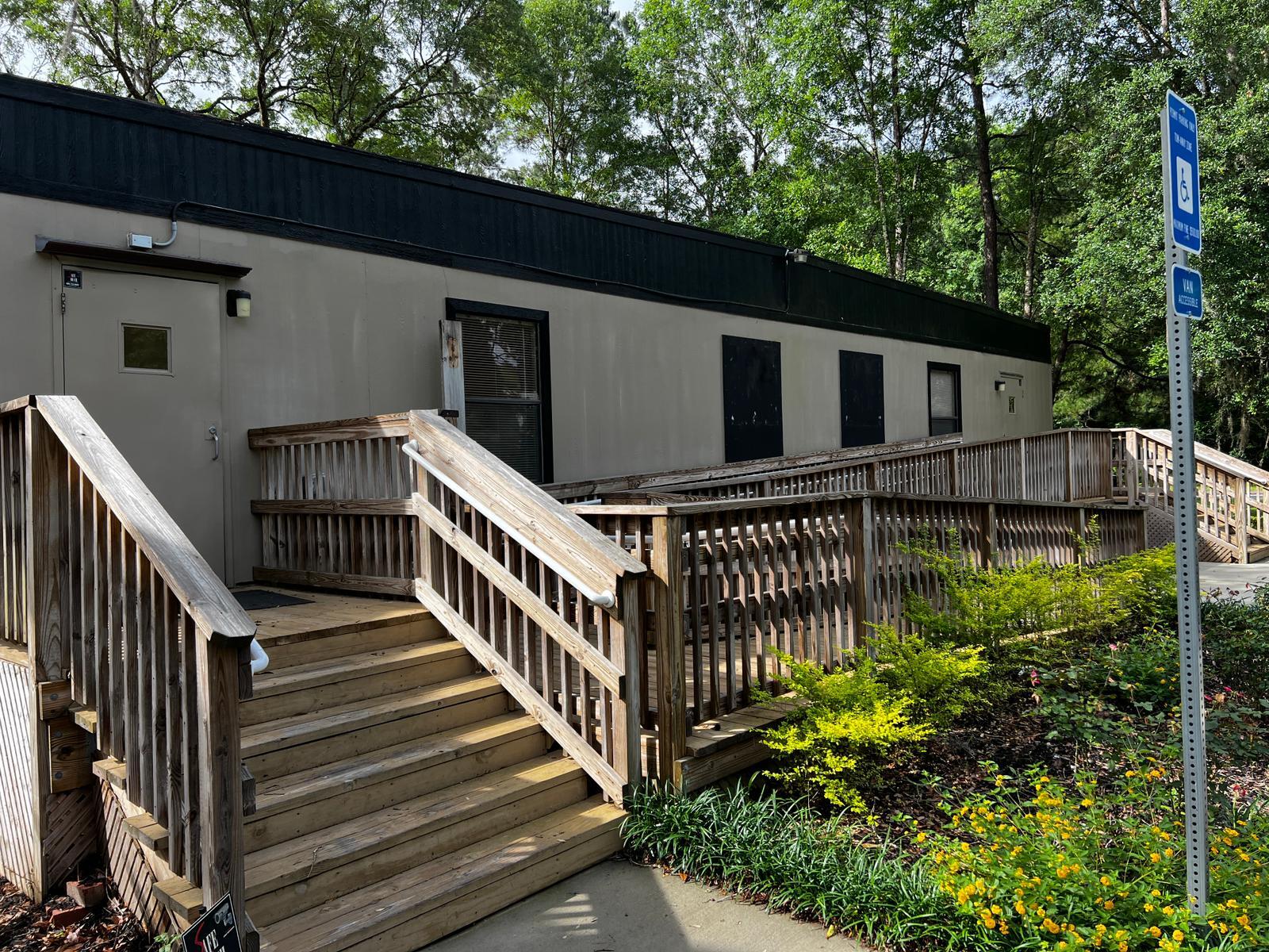 14 Brasseler Blvd, Savannah, GA 31419 1,960 SF of Office Space with