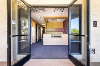 47050 Washington St, La Quinta, CA for lease Interior Photo- Image 1 of 11
