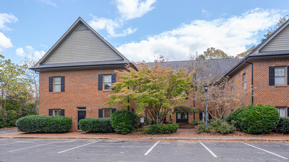 131 Wind Chime Ct, Raleigh, NC for lease - Building Photo - Image 2 of 19