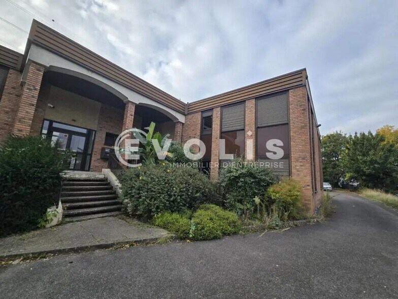 Office in Massy for lease - Building Photo - Image 1 of 9