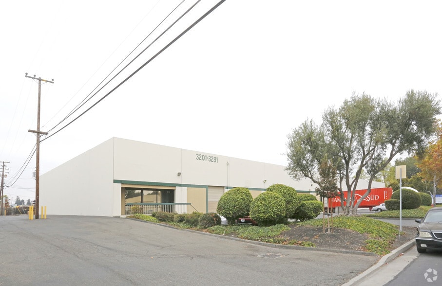 3201-3291 Keller St, Santa Clara, CA for lease - Building Photo - Image 3 of 6