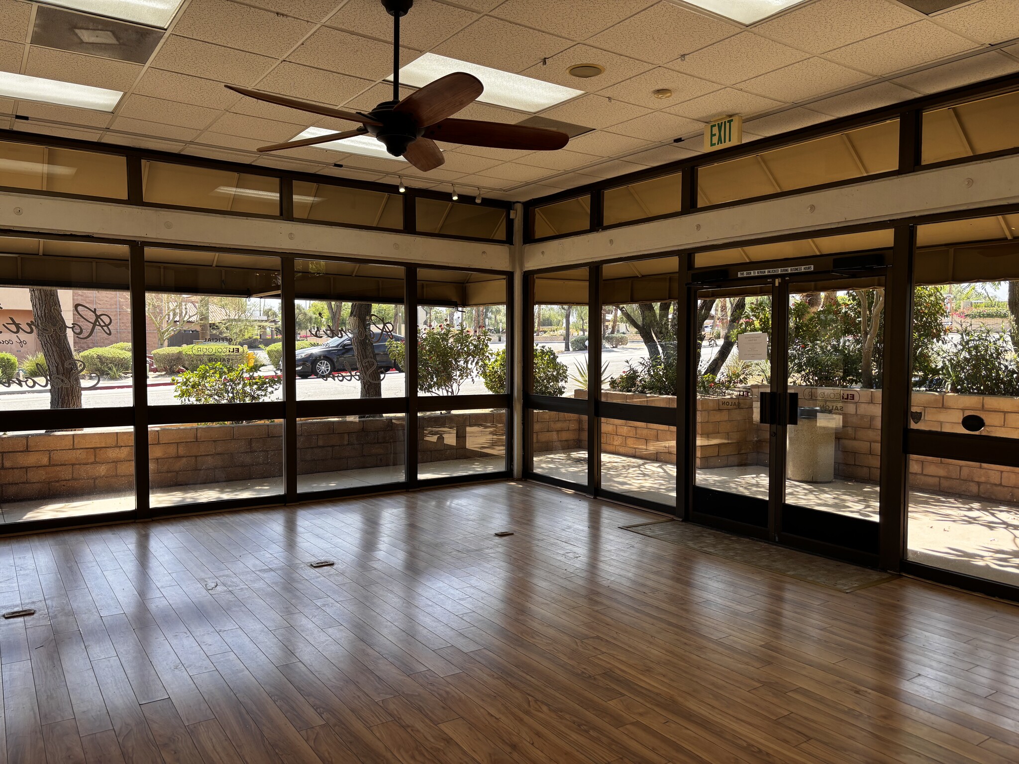 72795 Highway 111, Palm Desert, CA for lease Interior Photo- Image 1 of 5