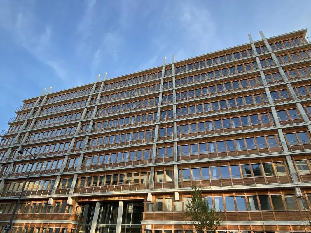 Retail in Rennes for lease Building Photo- Image 1 of 19