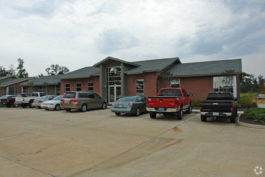 611 River Highlands Blvd, Covington, LA for sale - Primary Photo - Image 1 of 1