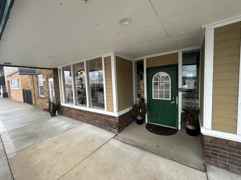 126 Main St N, Lonsdale, MN for lease - Building Photo - Image 2 of 9