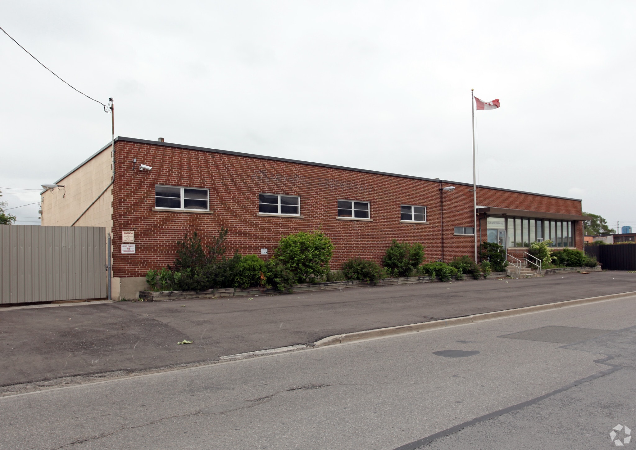 176 Wicksteed Ave & 57 Research Rd portfolio of 2 properties for sale on LoopNet.com Primary Photo- Image 1 of 3