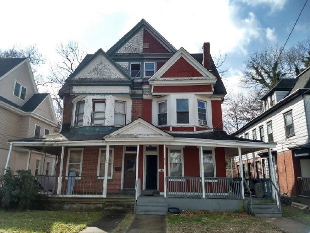 829 Carteret Ave, Trenton, NJ for sale Primary Photo- Image 1 of 1