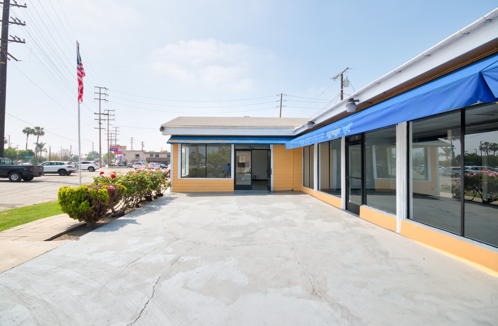 54655467 Cherry Ave, Long Beach, CA 90805 Office for Lease