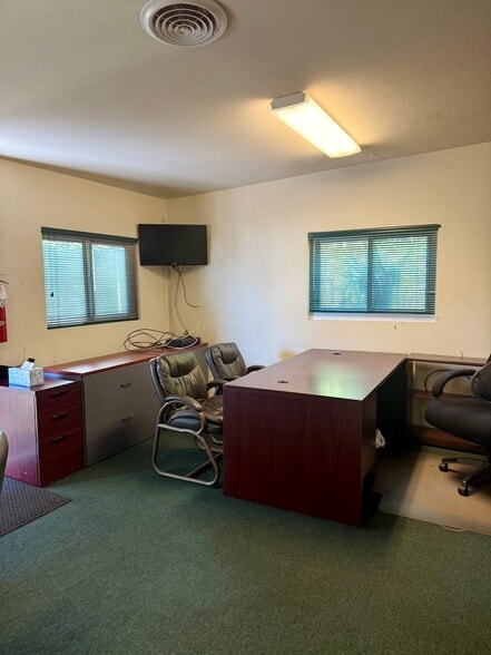 2109 Gundry Ave, Signal Hill, CA for sale - Building Photo - Image 3 of 9
