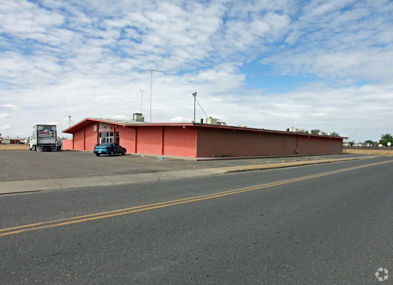 1724 Main St, Livingston, CA for sale - Primary Photo - Image 1 of 1