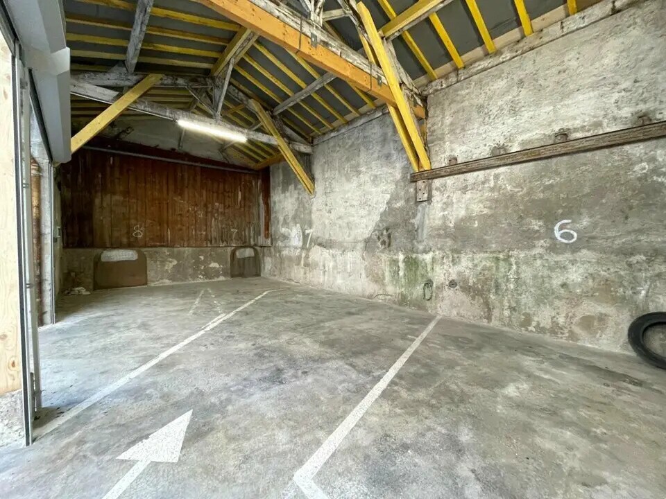 Location Entrepôt 55 m² - Photo 1