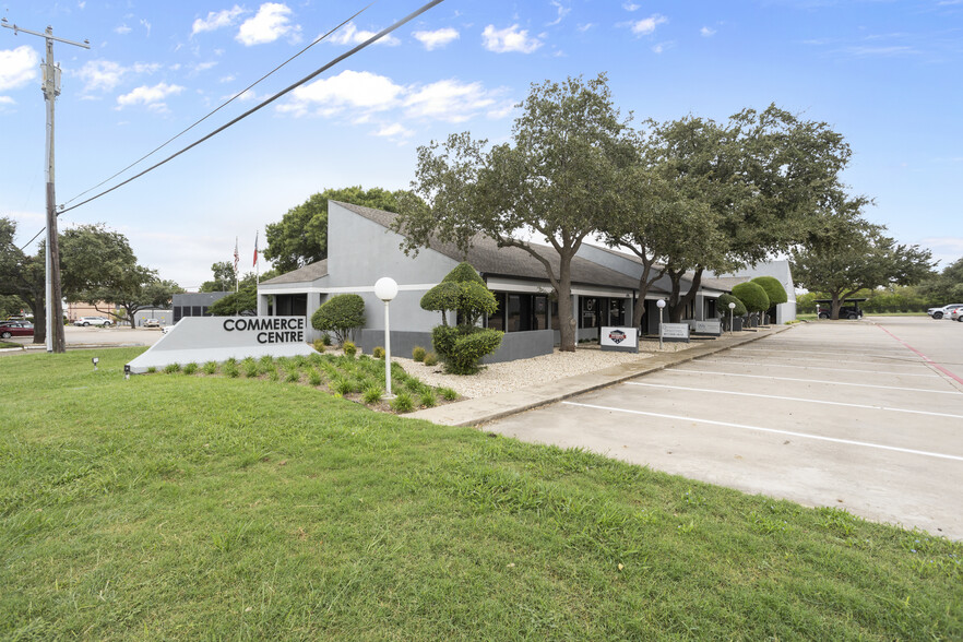 4734 Benbrook Blvd, Benbrook, TX for lease - Building Photo - Image 2 of 17