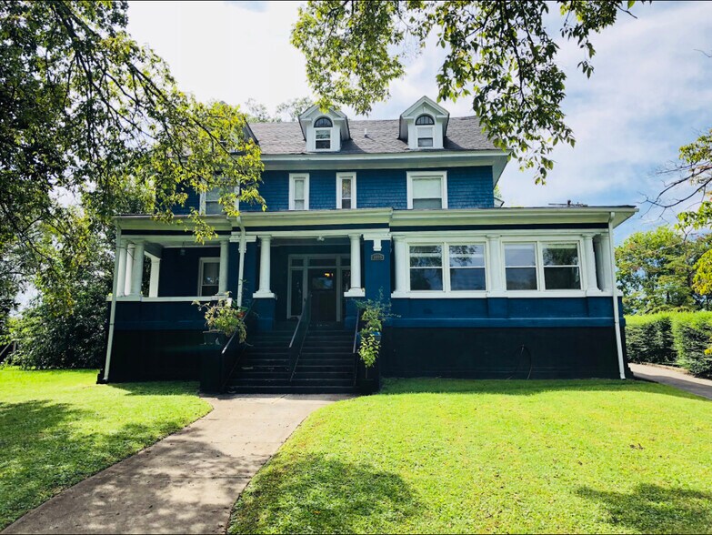 1405 Armstrong Ave, Knoxville, TN 37917