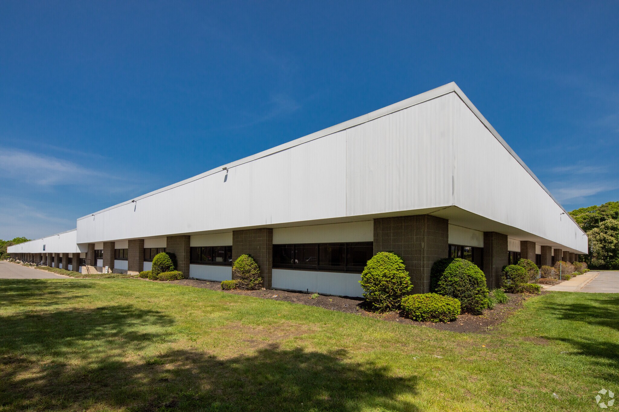 80 13th Ave, Ronkonkoma, NY for lease Building Photo- Image 1 of 7