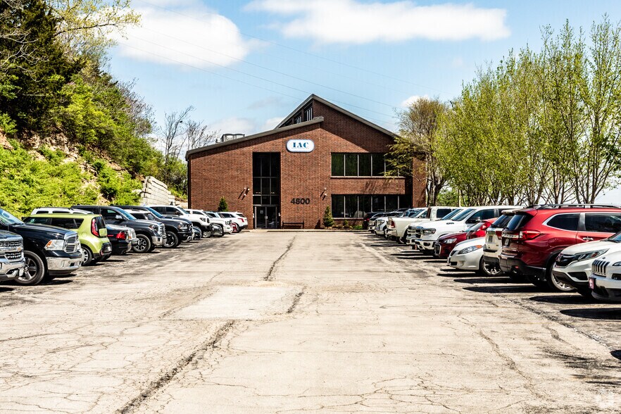 4800 Lamar Ave, Mission, KS 66202 Office for Sale