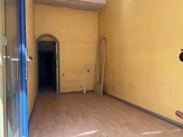 Retail in Bordeaux for lease - Interior Photo - Image 3 of 8