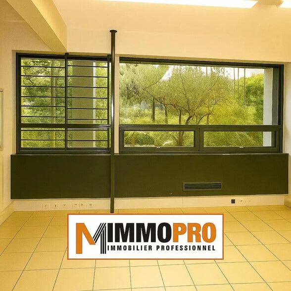 Office in Antibes for sale - Interior Photo - Image 1 of 5