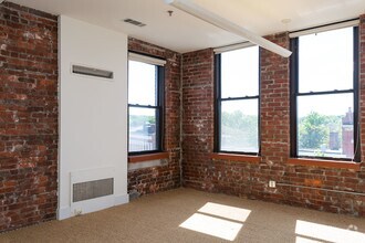64 Wall St, Norwalk, CT for lease Interior Photo- Image 2 of 4