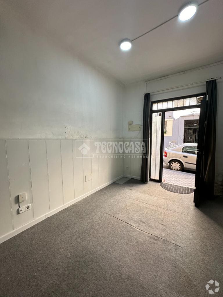 Multifamily in Madrid, Madrid for sale Interior Photo- Image 1 of 2