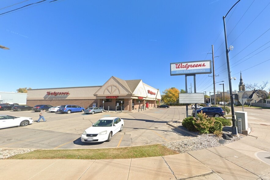 305 Racine St, Menasha, WI for sale - Building Photo - Image 3 of 5