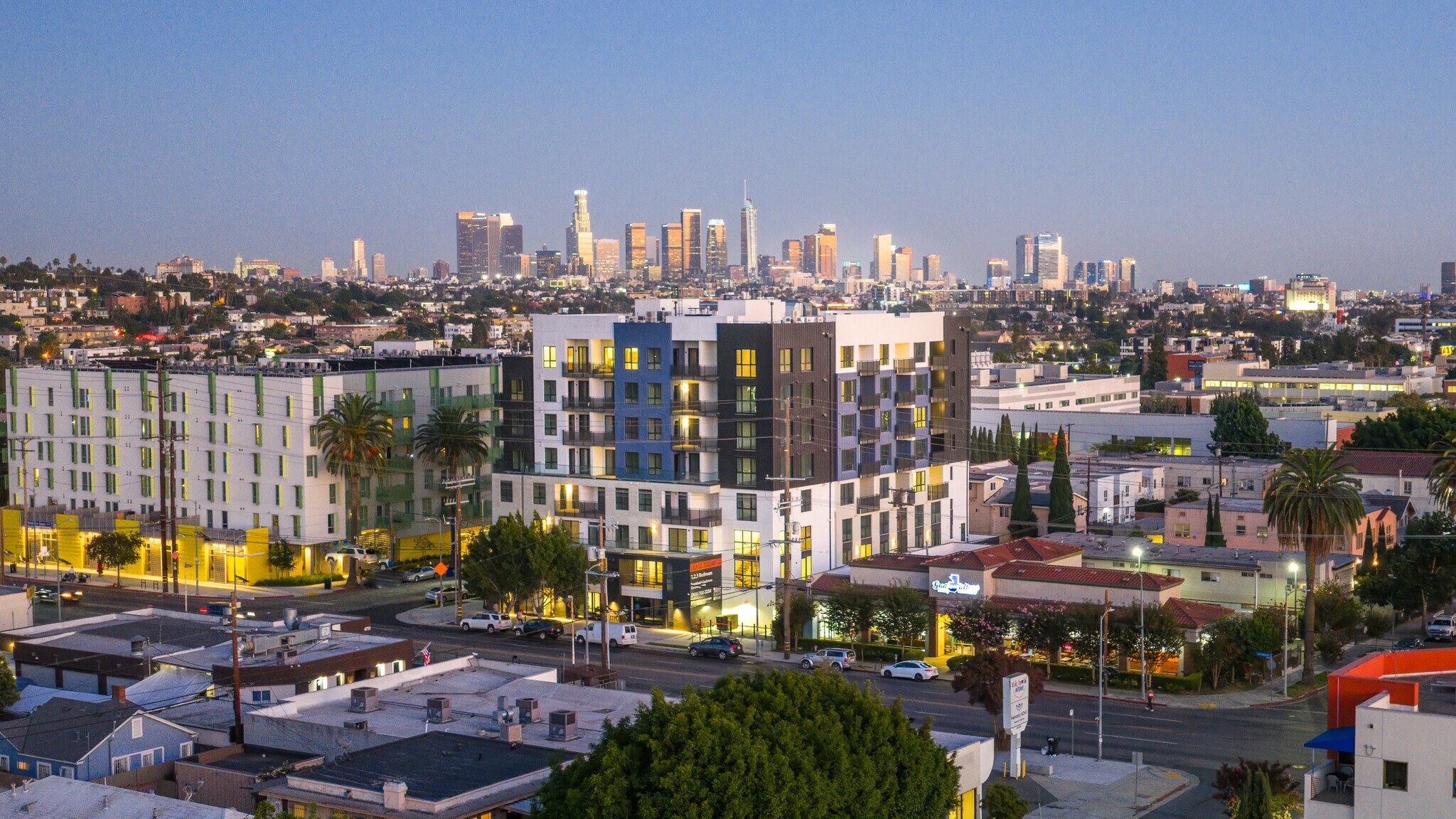 4750 Santa Monica Blvd, Los Angeles, CA for lease Building Photo- Image 1 of 14