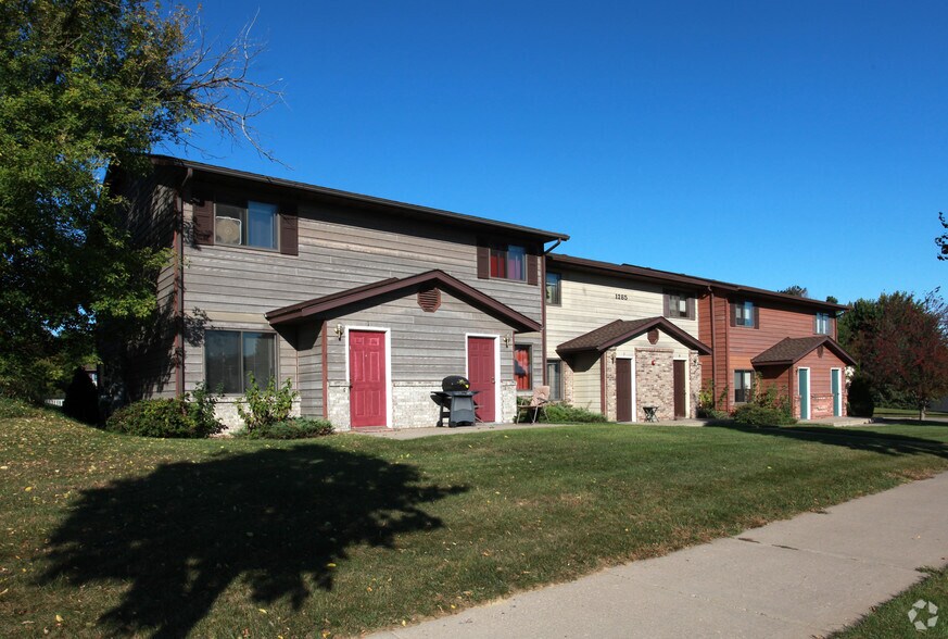 1285 Bartosh Ln, River Falls, WI for sale - Primary Photo - Image 1 of 1