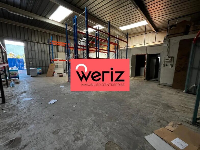 Industrial in Velaux for lease - Interior Photo - Image 3 of 17