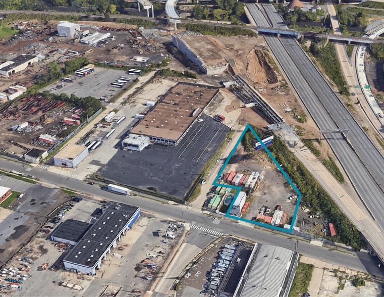 2651 Wheatsheaf Ln, Philadelphia, PA for sale - Primary Photo - Image 1 of 1