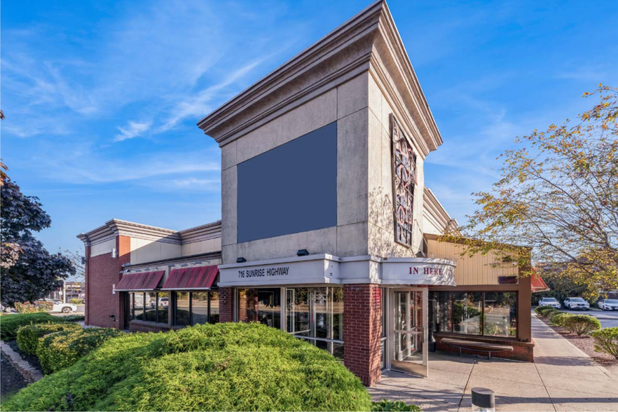 716 Sunrise Hwy, Rockville Centre, NY for lease - Primary Photo - Image 1 of 2