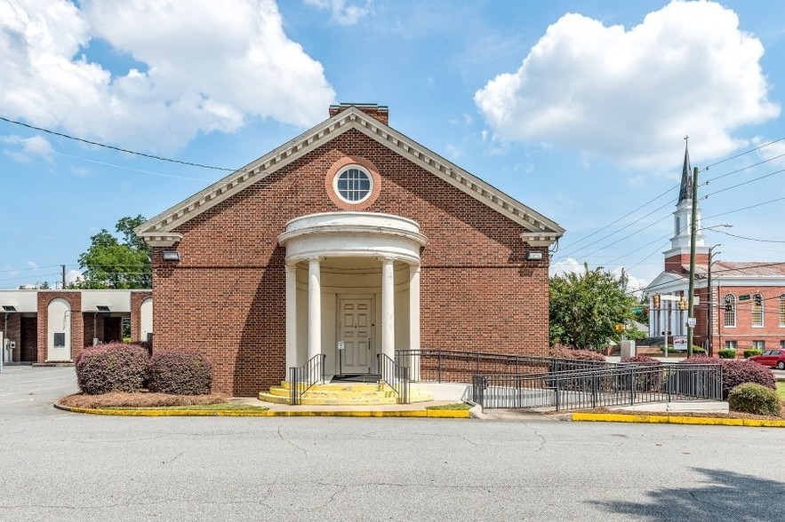 1095 Pio Nono Ave, Macon-Bibb, GA for sale - Building Photo - Image 3 of 5