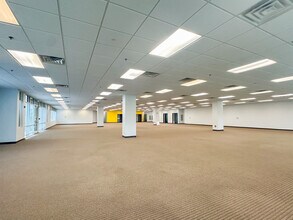 7027 Old Madison Pike NW, Huntsville, AL for lease Interior Photo- Image 2 of 12