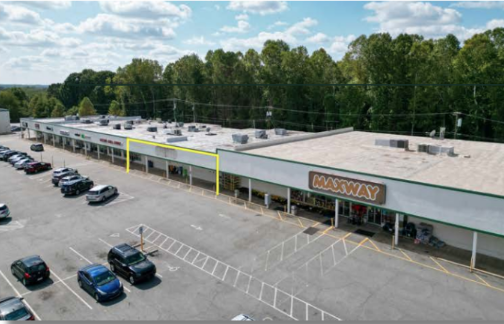 948 S State St, Yadkinville, NC for lease - Building Photo - Image 2 of 3