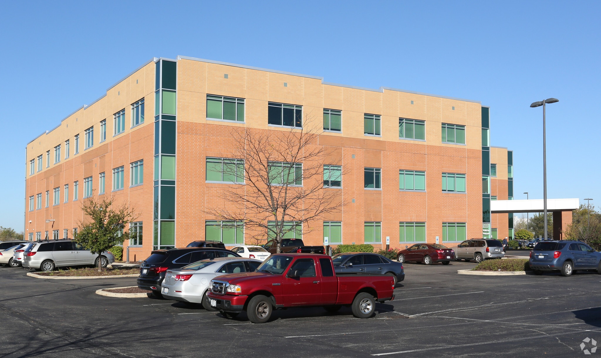 525 E Congress Pky, Crystal Lake, IL 60014 Advocate Good Sheperd