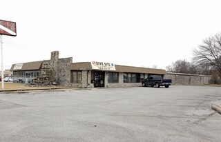 8516 E 41st St S, Tulsa OK - Retail Space