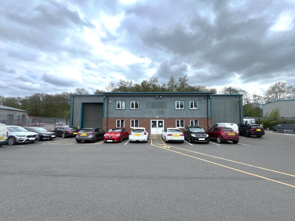 Turnpike Clos, Grantham for lease Primary Photo- Image 1 of 2