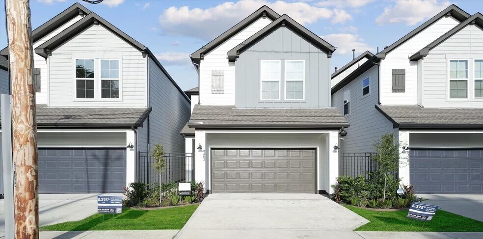 8666 Easthaven Blvd, Houston, TX for sale - Primary Photo - Image 1 of 1