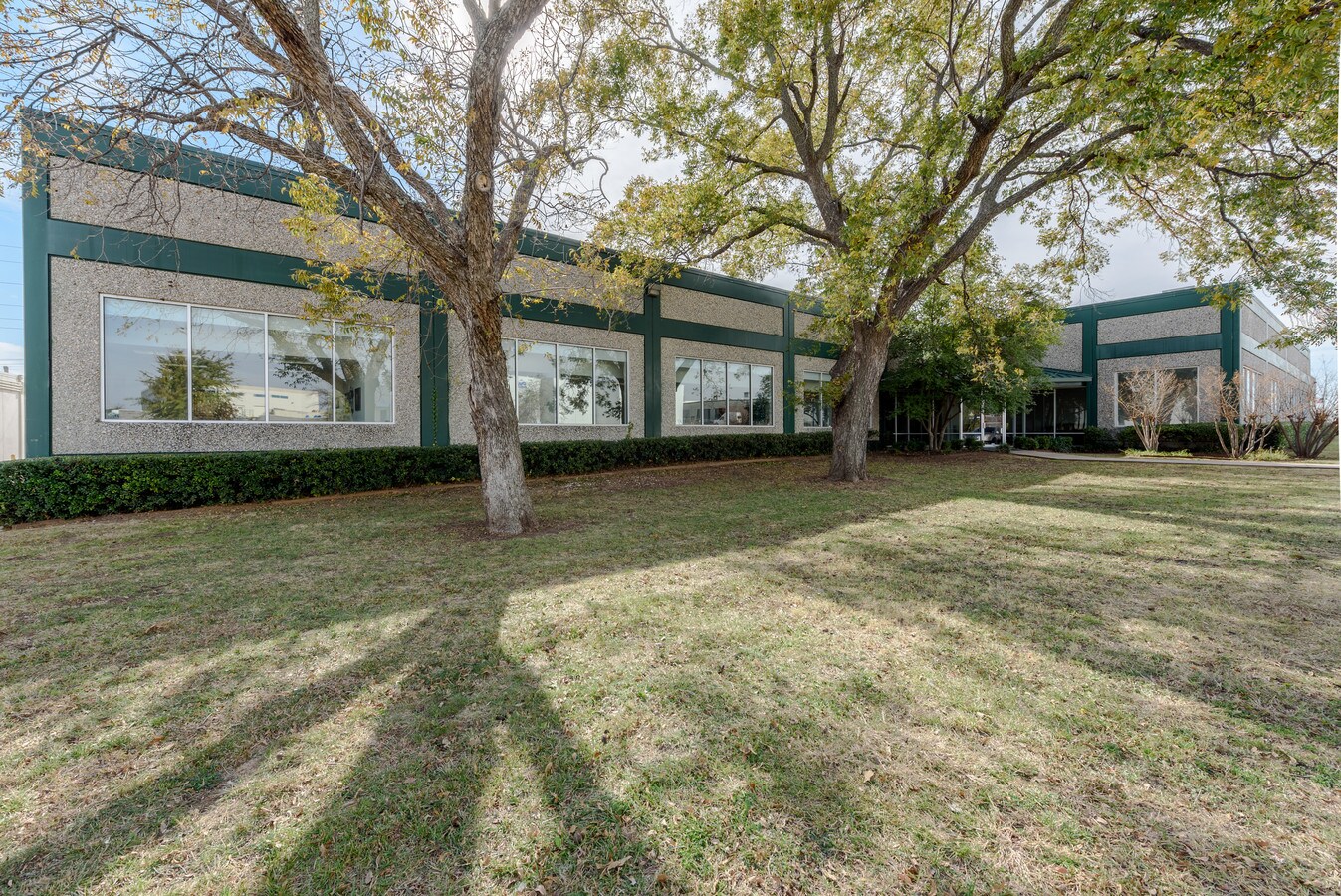 7440 Whitehall St, Richland Hills, TX 76118