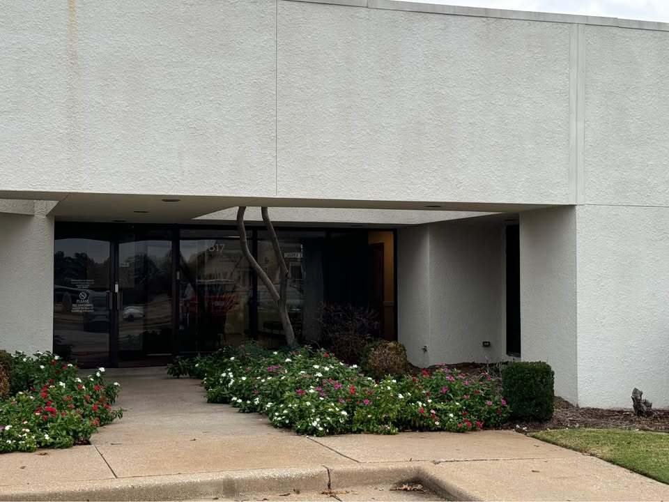 817 S Elm Pl, Broken Arrow, OK for lease Building Photo- Image 1 of 17