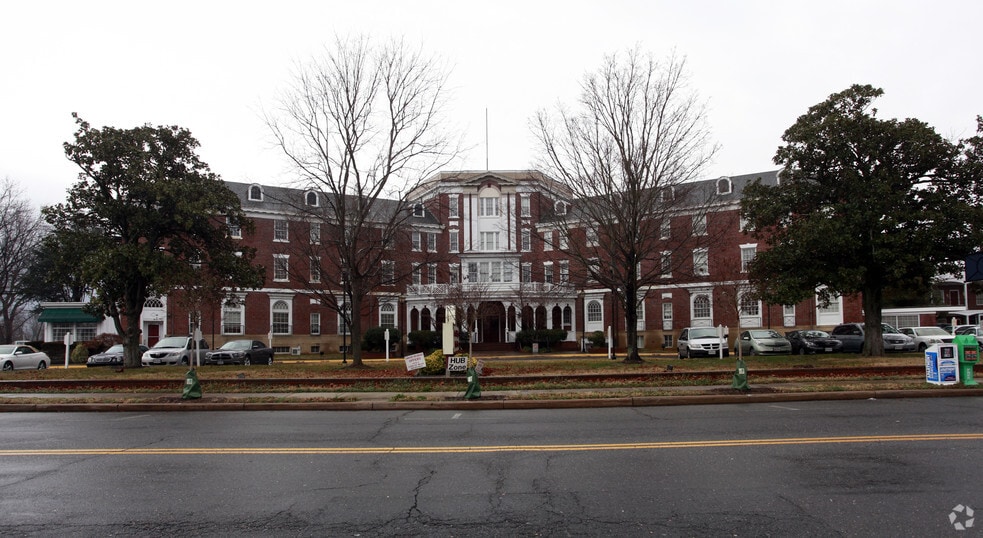 2217 Princess Anne St, Fredericksburg, VA for sale - Primary Photo - Image 1 of 1