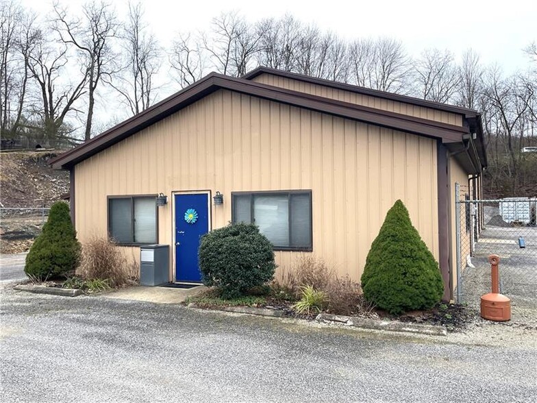 1227 Sunset Dr, Butler, PA for lease - Primary Photo - Image 1 of 13