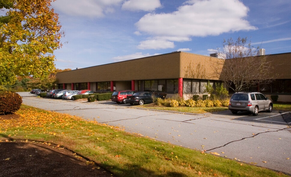 10 Commerce Way, Norton, MA for lease - Building Photo - Image 2 of 9